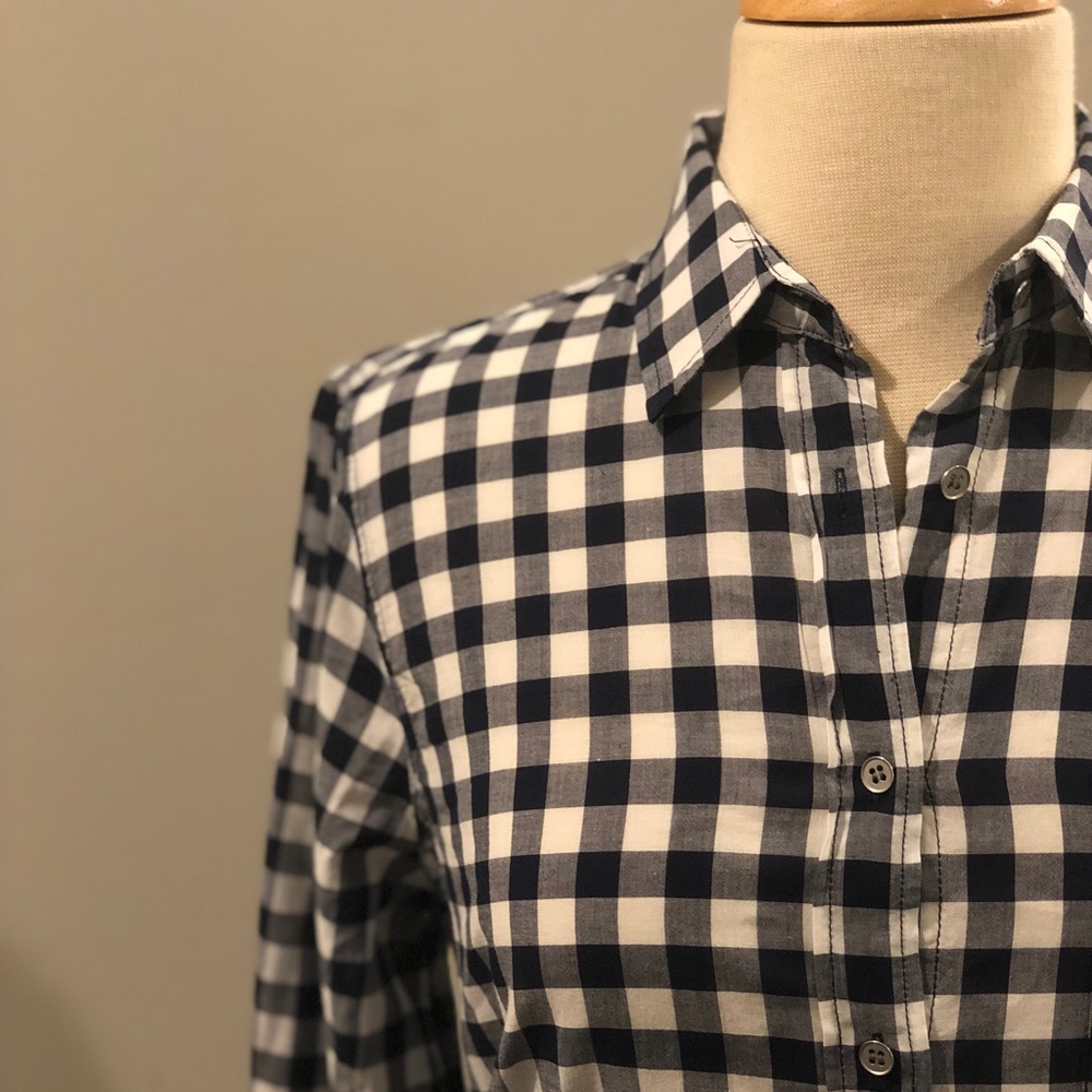 J Crew Gingham Classic Boy Fit Button Down Top